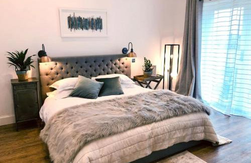 The Cuckoo's Retreat - Luxurious home with private garden & jacuzzi - Photo 36