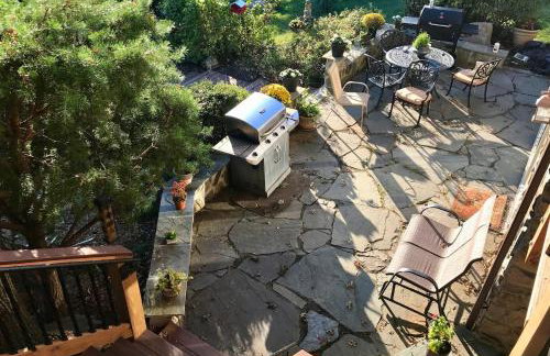 Lake Escape to an Elegant 4 Br Home - Foto 35