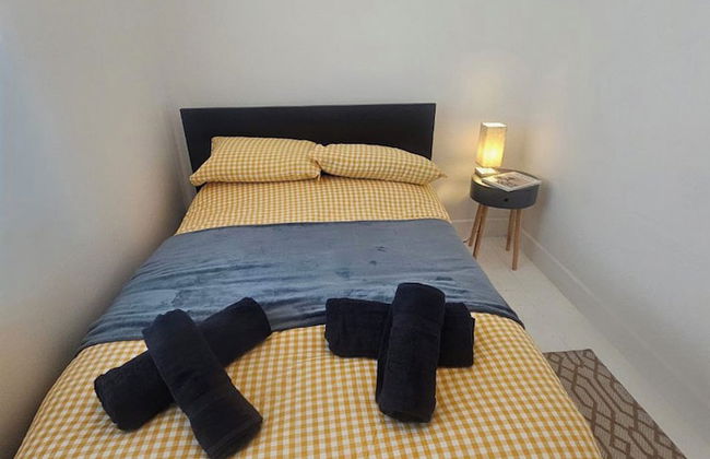 Seaside Haven Coastal Comfort 200m from the Beach - Foto 5