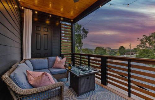 Luxurious 4bd home sleeps 12 minutes to downtown with parking - Foto 8