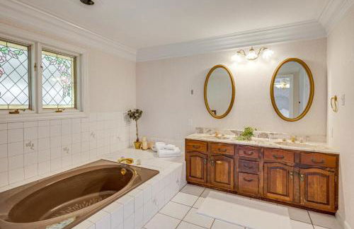 Gated 35-Acre De Soto Estate Pool, Lake and Patio! - Foto 14