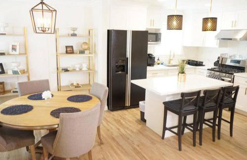 Spacious 3BR Modern Home in LA Perfect for Family - Foto 32