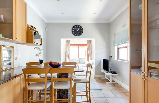 3 Bedroom Hilltop Home With Spectacular Views - Foto 28