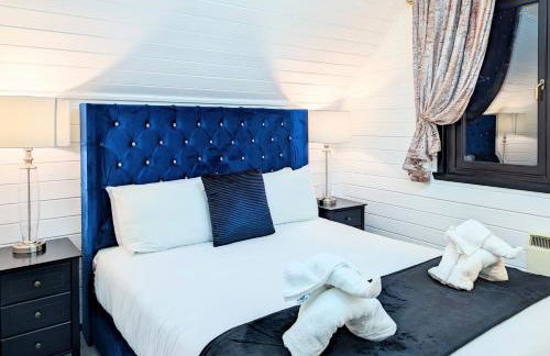 Danu 1A -Hot Tub-Perth-Pet Friendly-Luxury-Romantic - Photo 5