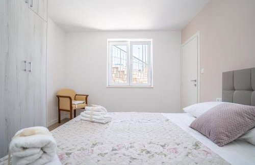 Bokarica Apartments - Photo 11