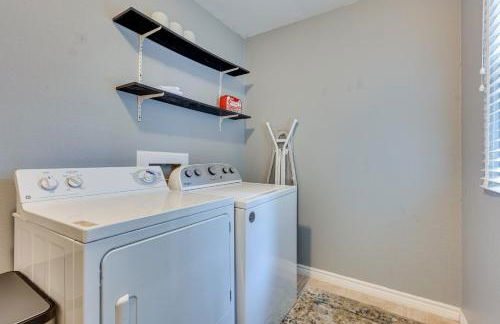 Modern Point Venture Vacation Rental with Deck! - Foto 22