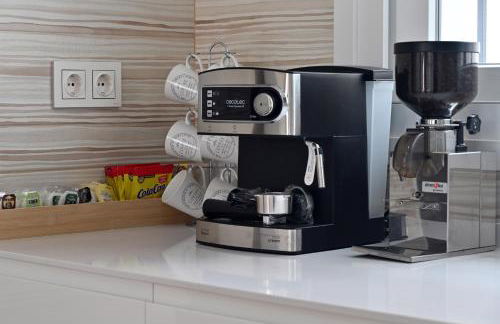 WonderStays Villa Lucía - Photo 58