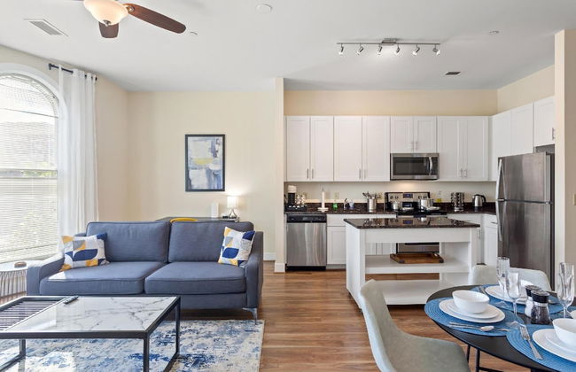 King Bed Walk Score 91 Near King ST Close to DCA - Foto 7