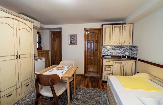 Studios Belvi - Photo 7