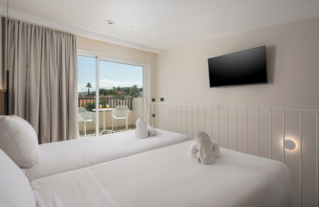 Marika Beach Hotel - Photo 104