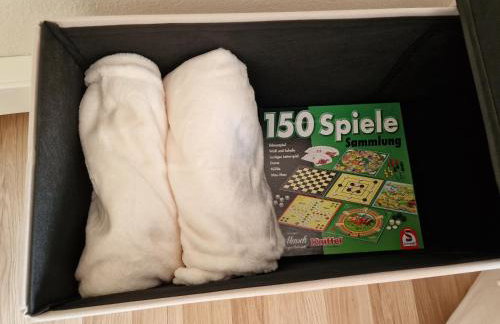 C4S COME4STAY Altötting - 3-Zi Whg I Zentrale Lage I Parkplatz I Balkon I WIFI I SmartTV I 1 Kingsize, 1 Queensize Bett I Office Arbeitsplatz I Wohnbereich mit Couch und Essbereich I voll ausgestattete Küche I Nespresso - Foto 8