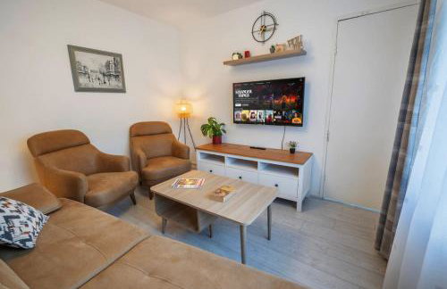 Entire 4-Bed House & Parking, Steps from ICC & Utilita Arena Birmingham & Broad Street - Photo 19