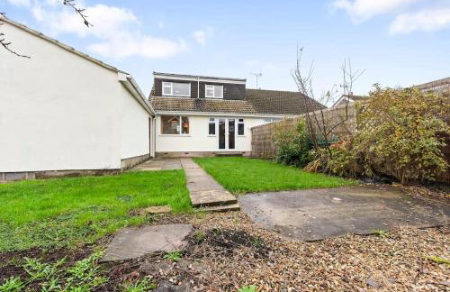 Stylish 4-Bed City Apartment, Sleeps 6, Ample Parking & Free Wi-Fi - Foto 29