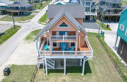 Beautiful Front Row Views - Tiki Bar - Playground - Foto 2