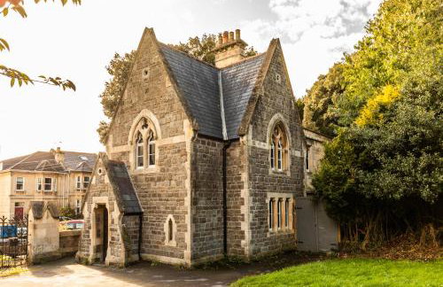 Locksbrook Lodge - Hot Tub - Spacious Outdoor Space - Photo 1