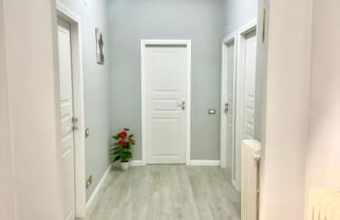 T&F HOUSE Comfortable Apartment with Private Parking - Foto 16