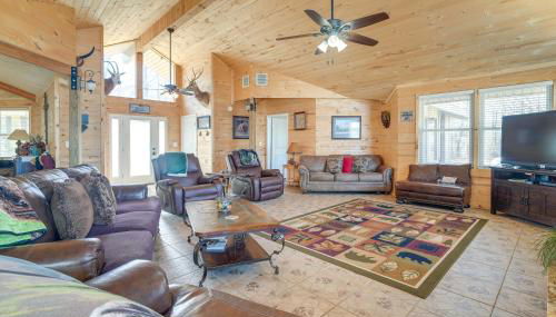 Fire Pit, Views Lakefront Toledo Bend Retreat! - Photo 5