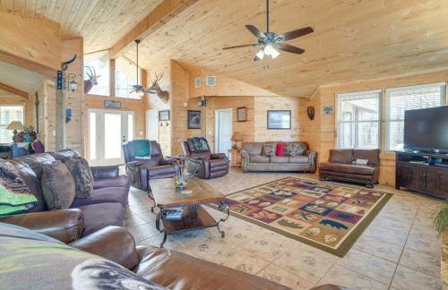 Fire Pit, Views Lakefront Toledo Bend Retreat! - Foto 5