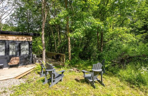 Modern Tiny Home Wraparound Deck - Foto 25