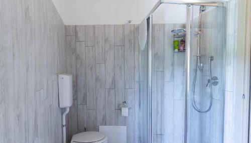 Apartment in Tremosine - Gardasee 22279 - Photo 4, Shower