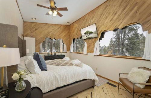 The Tyrolean Cabin. Panoramic Views. Hot Tub. - Photo 18