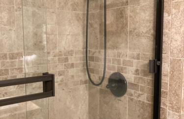 Spacious 3 Bedroom 2 bath Condo close to Five-points in Athens - Photo 25