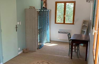 SOUS UN OLIVIER Gîte Le Chêne, au calme avec climatisation et piscine - Foto 14