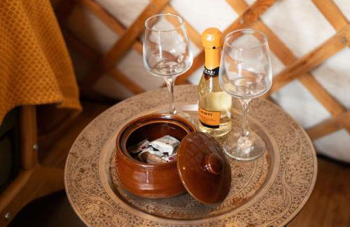 Finest Retreats - Pandy Traditional Yurt - Foto 12