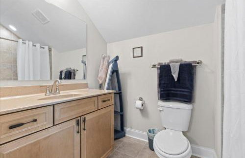 Lake Norman Home Lake Access with Heated Pool & Hot Tub - Foto 46