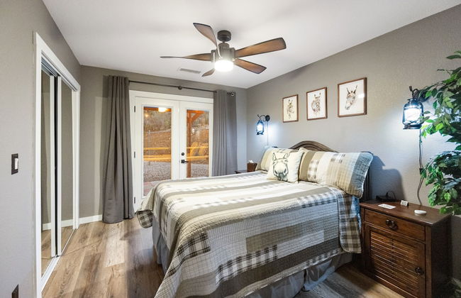 New Luxury Prescott Lynx B B 4k ft2 Sleeps 22 - Photo 22