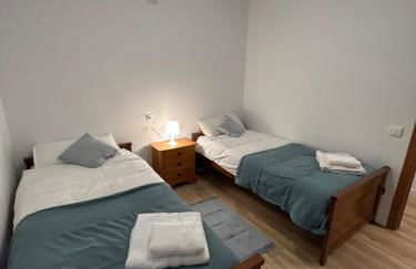 Frente al puerto y junto a la playa del Arenal - Foto 25