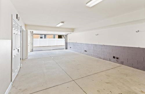 ❤️ The Top End Townhomes with Stunning Views On One-Of-A-Kind Rooftop Deck! WOW! - Foto 48