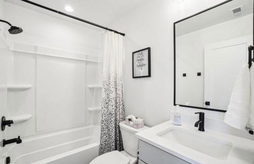 The Charleston by Crafty Casitas, near Snowbasin, 2 Kings and a Queen - Foto 10