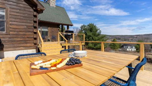 Secluded w/ Deck Views, Hot Tub, & Ping Pong Hudson in the Berks by Avantstay - Foto 5, Other