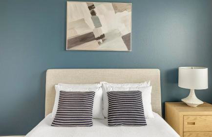 Landing Stylish 1BD Yoga Studio Gym - Photo 36