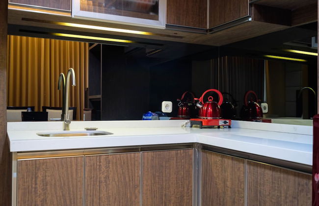 Minimalist Style Studio Brooklyn Apartment near IKEA Alam Sutera - Foto 12