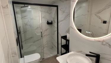 Luxury Apartment near Madrid, Airport, IFEMA, City Center - Photo 4