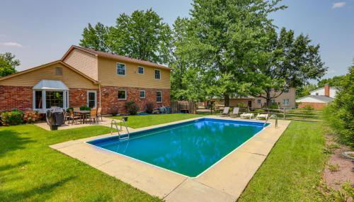 Family-Friendly West Chester Twp Home with Pool! - Foto 2