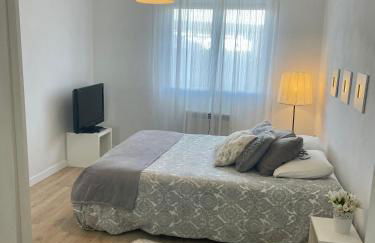 1 linea de playa puerto deportivo Vistas al mar recién reformado - Photo 1