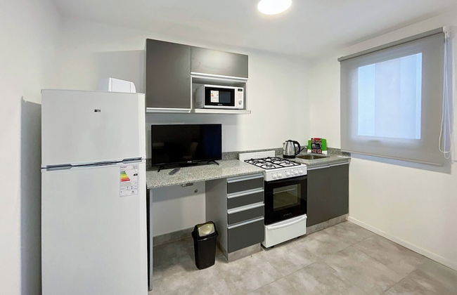 Modern Almagro Apartment for 4 Guests With Balcony and Full Amenities - Foto 6
