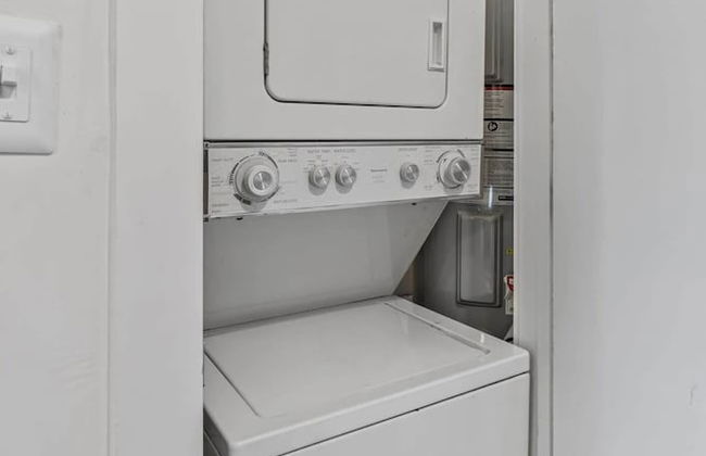 Crescent Furnished Apartments - Photo 79