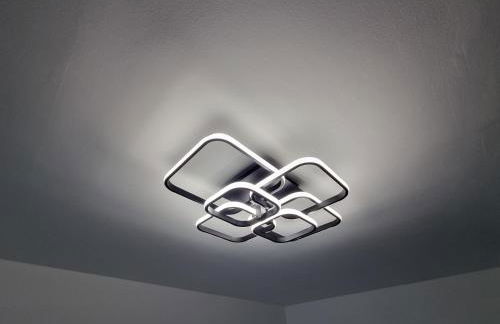 CLARITURF - 4 Bedroom Semi - Private Parking near Turf Moor, Town Centre, Transport and Motorway Links next to Canal, 3 Parks and Lake - Sky and Netflix - Foto 39