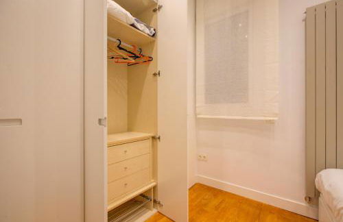 Luxury Rooms Madrid Center Duplex - Photo 21