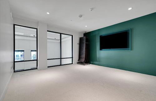 Global Luxury Suites near Liberty Station - Foto 24