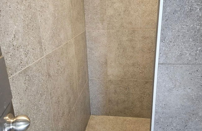 Morning Calm Lodge Limited - Photo 13