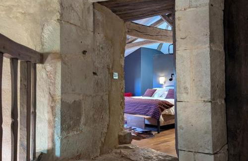 Prieuré du XVème restauré, jardin clos de 2000 m², piscine, cheminée, WiFi fibre, proche église - FR-1-653-219 - Foto 15