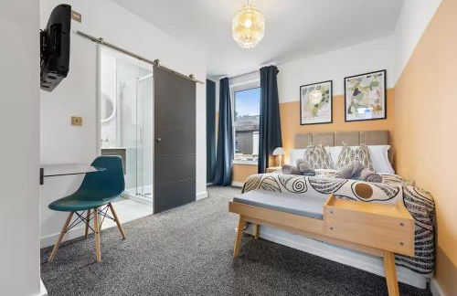 Aylesbury House 3 En-suite Bedrooms Parking Pets - Photo 37