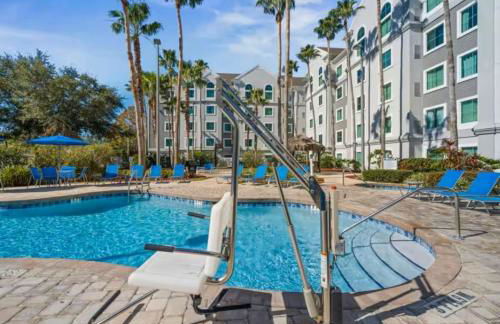 Condo near Disney Springs-Free shuttle to Parks - Foto 59
