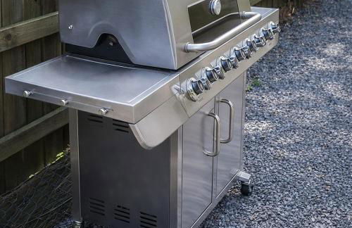 Vacation House, 2 Miles to Beach, Smart TVs, Grill - Foto 17