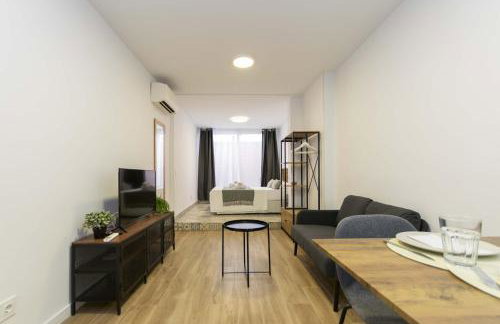 Regency IV - Ferga Suites - Photo 4